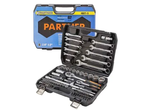 Набор инструментов 82 пр.1/4"&1/2" (6-гран)(4-32мм) Partner